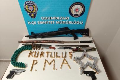 Bisikletle çarptığı vatandaşı tehdit eden şahsın tutuklandı