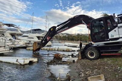 Bodrum’da 100 tekne koydan kaldırıldı