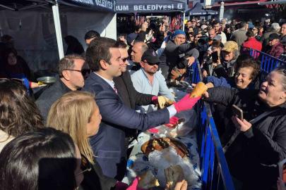 Bodrum’da 3 ton hamsi pişirilerek dağıtıldı