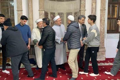 Bolu’da Miraç Kandili’nde vatandaşlar camilere akın etti