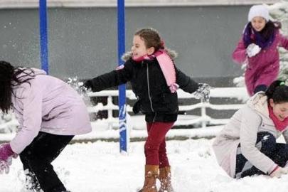 Bursa Valiliği açıkladı: Okullara kar tatili!