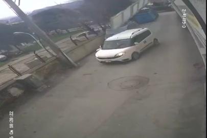 Bursa’da çatı ve prefabrik evler böyle uçtu, ağaçlar kırıldı