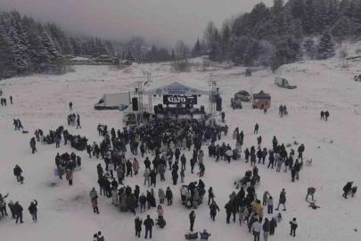 Bursa’da Kış Festivali’ne yoğun katılım trafiği felç etti