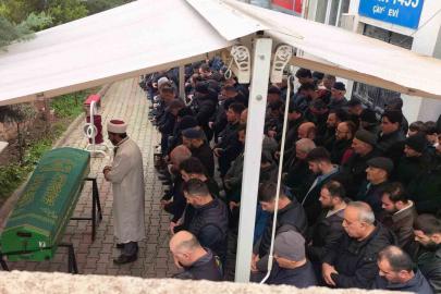 Bursa’daki tır kazasında hayatını kaybeden sürücü toprağa verildi