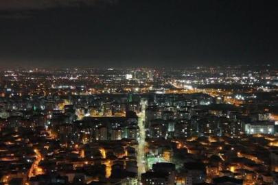 Bursalılar yeni yıla havai fişeklerle girdi