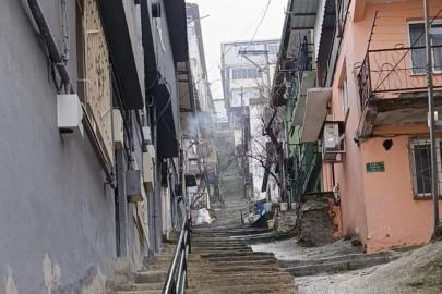 Bursa’nın En Çok Merdivenli Sokağı: Neşe Sokak Görenleri Hayrete Düşürüyor