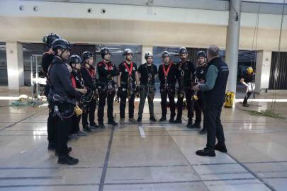 Büyükşehir afetlere ekibini hazırlıyor