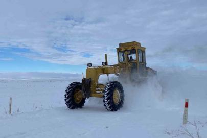 Büyükşehir, gece yarısından sabaha kadar 72 mahalle yolunu daha ulaşıma açtı