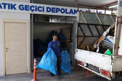 Büyükşehir son 3 yılda 32 ton tehlikeli atığı bertaraf etti