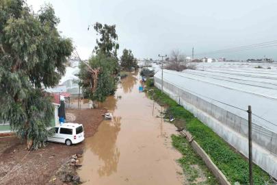 Büyükşehir, yağıştan etkilenen 3 ilçe için hasar tespit çalışması başlattı