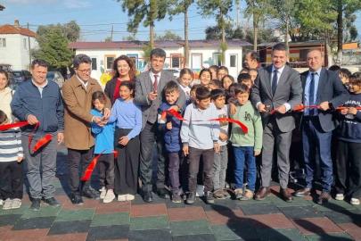 Çamköy İlkokulu yeni oyun alanına kavuştu