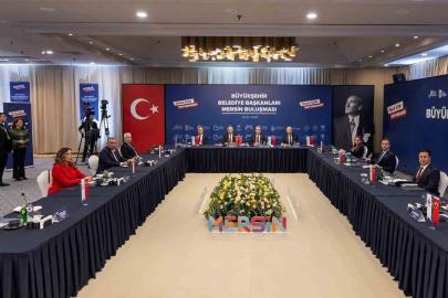 CHP’li Büyükşehir Belediye Başkanları Mersin’de buluştu