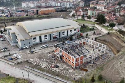 Cimnastik salonu inşaatı tüm hızıyla sürüyor