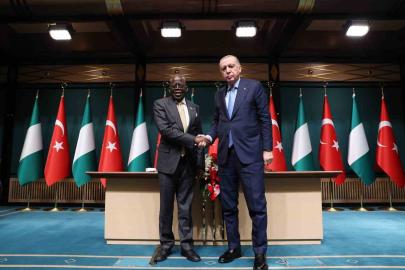 Cumhurbaşkanı Erdoğan: "Nijerya Cumhurbaşkanı Tinubu ile 5 milyar dolar ticaret hacmi hedefimize bağlılığımızı teyit ettik"