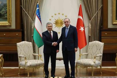 Cumhurbaşkanı Erdoğan: "Yürek yüreğe verdiğimiz müddetçe bulunduğumuz asra Türk dünyasının mührünü vuracağımızdan eminiz"