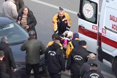 Cumhuriyet Meydanı’nda otopark girişinde kaza: 1 yaralı