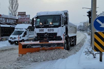 Darende Belediyesi’nin karla mücadele çalışmaları sürüyor
