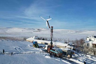 Dededen kalma mesleğini geliştirerek rüzgârgülü imalatı yapıyor