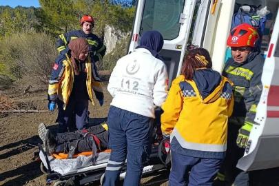 Denizli’de kontrolden çıkan traktör devrildi; 1 yaralı