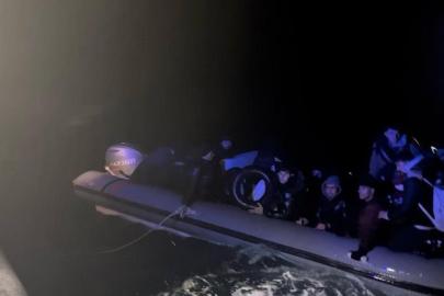 Didim açıklarında 25 düzensiz göçmen kurtarıldı