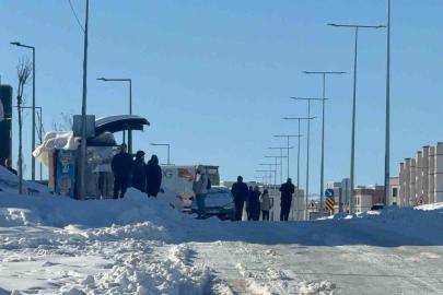 Diyarbakır’da kar çilesi devam ediyor