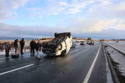 Düz yolda kontrolden çıktı, takla atarak durabildi: 1 yaralı