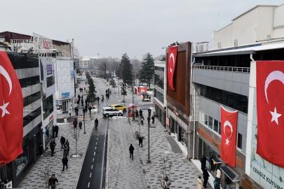 Düzce birlik oldu, sokaklar Türk bayrakları ile donatıldı