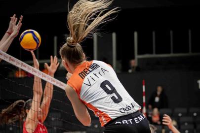 Eczacıbaşı Dynavit’ten 3-0’lık net galibiyet