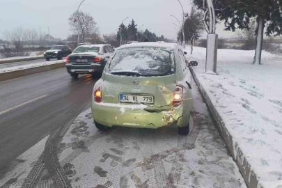 Edirne’de kar yağışında zincirleme kaza: 9 araç birbirine girdi