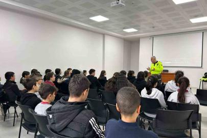 Eğirdir’de 135 öğrenciye trafik güvenliği eğitimi verildi