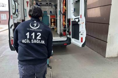 Ehliyetsiz ve alkolü sürücü ters şeride girerek kaza yaptı: 2 yaralı