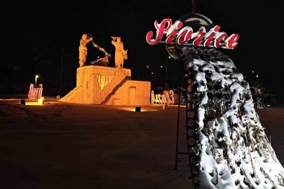 Elazığ Çaydaçıra Kavşağı’nda kar manzarası