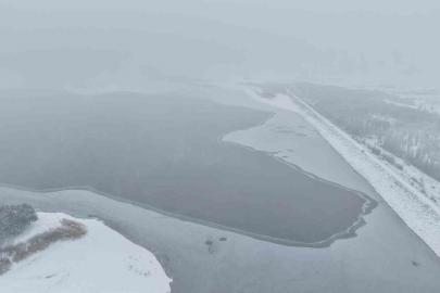 Elazığ’da Cip Baraj Gölü’nün bazı kısımları buz tuttu