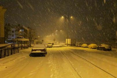 Elazığ’da kar yağışı etkisini sürdürüyor