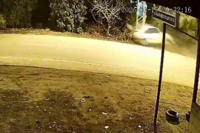 Elektrik direğine saplanan Fiat Tofaş 18 yaşındaki gence mezar oldu