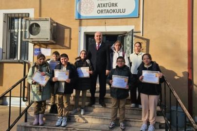 Emirdağ Ortaokulu’nun ‘Ayın Öğrencileri’ ödüllendirildi