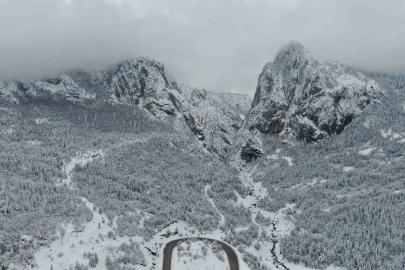 Ersizlerdere Tabiat Parkı’nda kar güzelliği