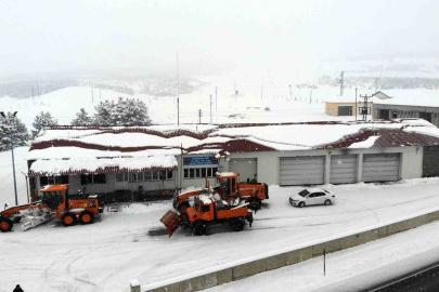 Erzincan’da kar ve sis ulaşımı aksattı, iki ilçede eğitime ara verildi