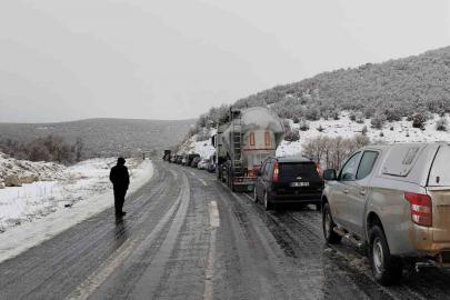 Eskişehir-Seyitgazi yolunda kuyruk oluştu