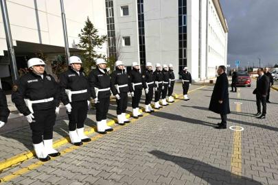 Eskişehir Valisi Aksoy, emniyet teşkilatı ile vedalaştı