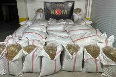 Eskişehir’de 7 milyon 300 bin dal makaron, 1 ton kaçak tütün ele geçirildi