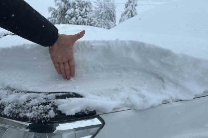Eskişehir’de kar kalınlığı 25 santimetreyi geçti, yollar kapandı