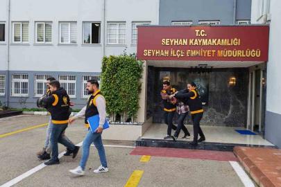 Evden AK-47 ve el bombası çıktı: 4 tutuklama