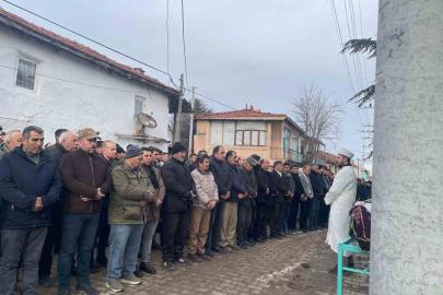 Feci kaza kurbanları toprağa veriliyor