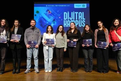 Fikirler üretime, emekler başarıya dönüştü: Dijital Kampüs’te yetişen 235 genç sertifikalarını aldı