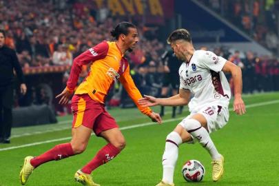 Galatasaray ile Trabzonspor, Turkcell Süper Kupa yarı finalinde karşılaşacak