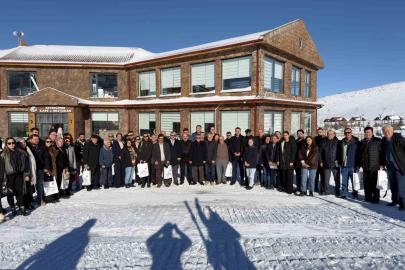 Gazeteciler Günü’nde Vali Cahit Çelik basın mensuplarıyla bir araya geldi