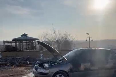 Gaziantep’te park halindeki araç kundaklandı