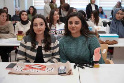 GİBTÜ öğrencilerinden depremzede anneler ve hamile kadınlar için inovasyon projesi