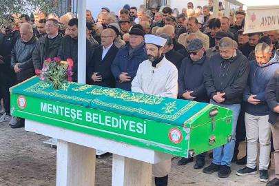 Gökova Körfezi’nde tekne faciası sonucu hayatını kaybeden Öztürk son yolculuğuna uğurlandı